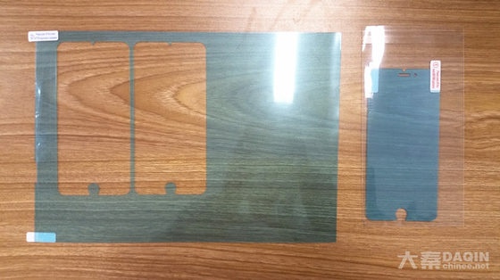 Luftkühlung-Displayschutzfolien-Laserschneidmaschine mit hoher Schnittgenauigkeit und Kühlmodell mit zirkulierender Wasserkühlung