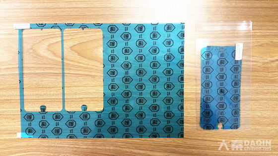 Innenarbeitsumgebung unterstützte Bildschirmschutzmaschine mit 40 kg Gewicht und PLT-Format