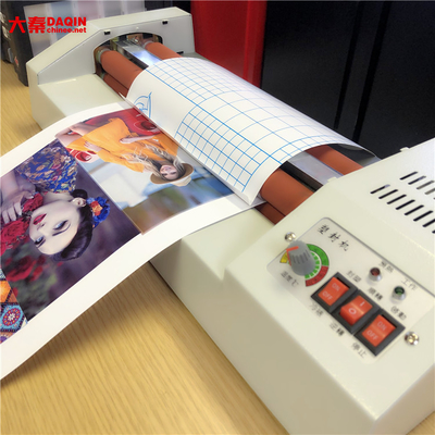 Fullbody Phone Skin Intelligenter Filmschneideplotter Die Cut Decal Machine