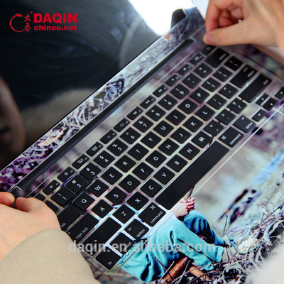 CE-Laptop-Haut aus gehärtetem Glas, die Maschine für den Bildschirmschutz des Telefons herstellt