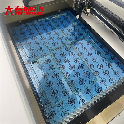 CO2 Laserausgeglichene Glasschirm-Schutz-stempelschneidene Nano-Maschine für Mobile