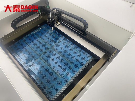 Schutz-Schneider-Maschine Daqin CO2-Lasermobile Glas-Schirm-40w