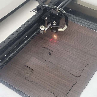 SCHIRM-Schutz-Laser-Nano-Schneidemaschine 50W Daqin ausgeglichene Glasmit Stich