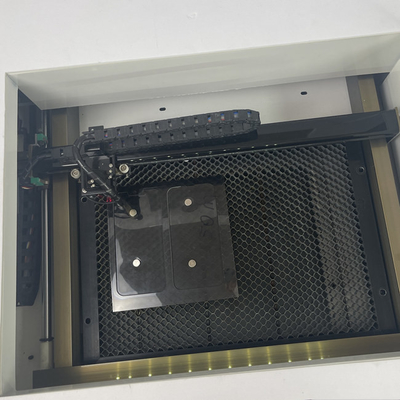Laser-Aufkleber-Schneider Samsungs-30w für Privatleben-ausgeglichenen Glasschirm-Schutz