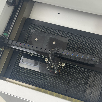 Schutz-Laser-Schneidemaschine Daqin mobile Schirm-30W mit Berufsentwurfs-Software