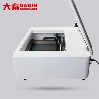 CO2 30w Bildschirmschutzmaschine zum Laserschneiden für Mobiltelefone / Kameras / Tablets