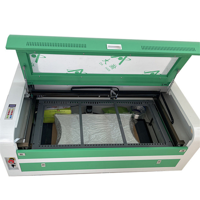Daqin Hochgeschwindigkeits- 1040-Laser-Schneidemaschine