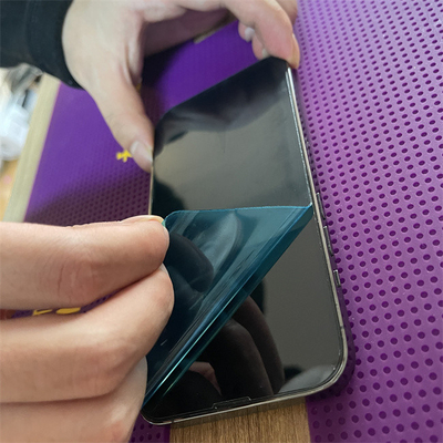 Professionelle Bildschirmschutzmaschine zum Laserschneiden für Mobiltelefone mit individueller Designsoftware