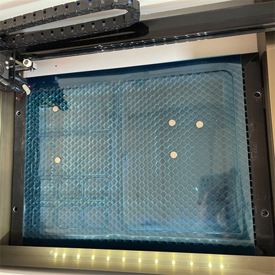 Professionelle Design- und Managementsoftware für Daqin Mobile Tempered Glass Screen Protector Laser Schneidmaschine